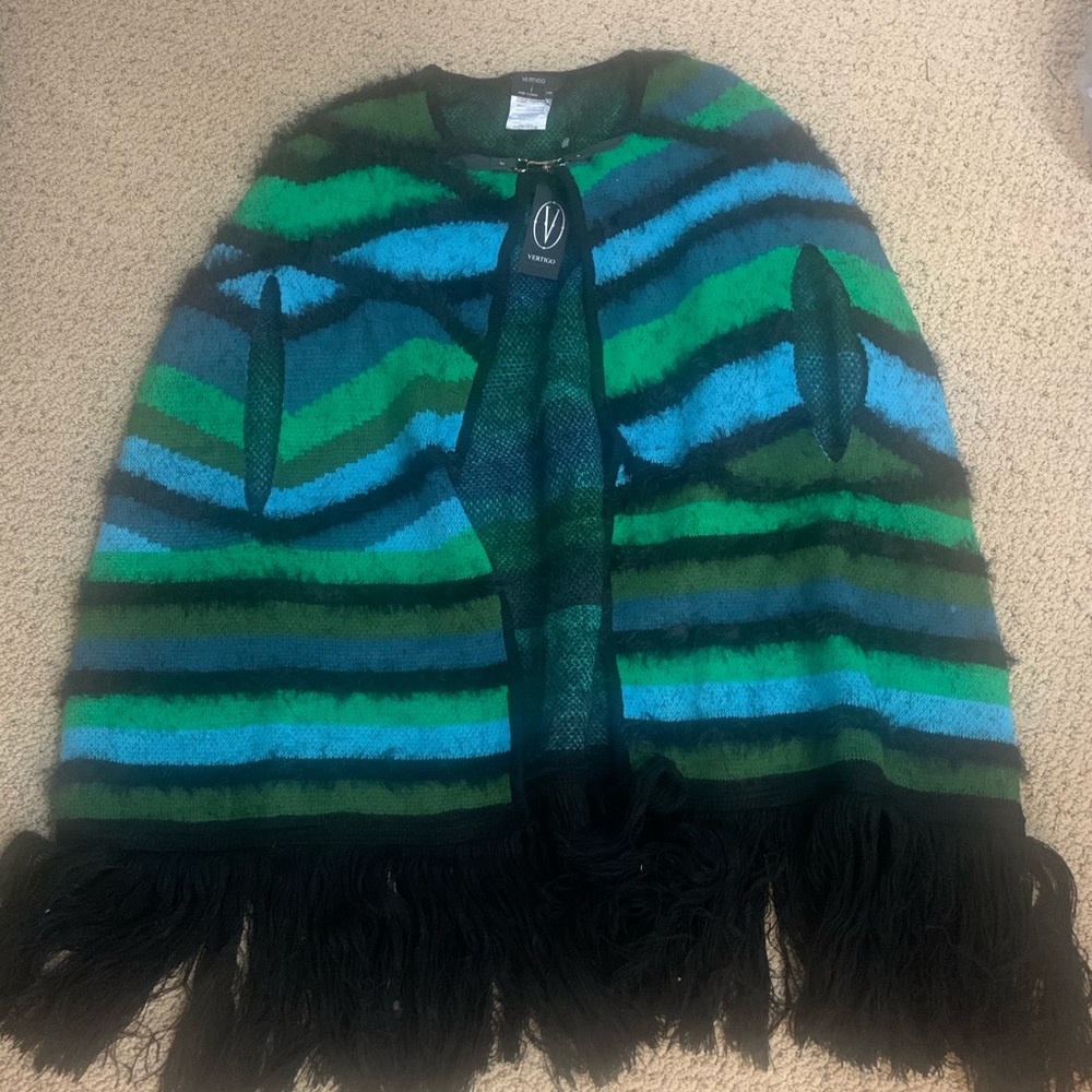 Beautiful Vertigo cape sweater in blue/green and black.
